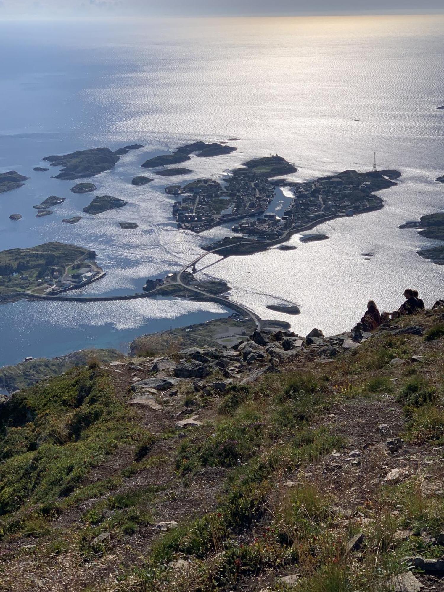 Stor Moderne Leilighet I Henningsvaer, 70 Kvm Экстерьер фото