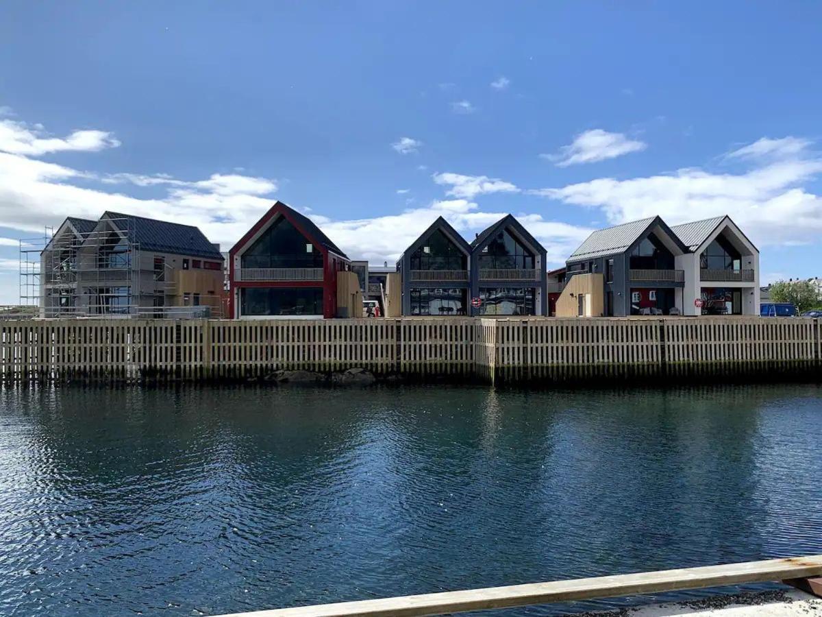 Stor Moderne Leilighet I Henningsvaer, 70 Kvm Экстерьер фото